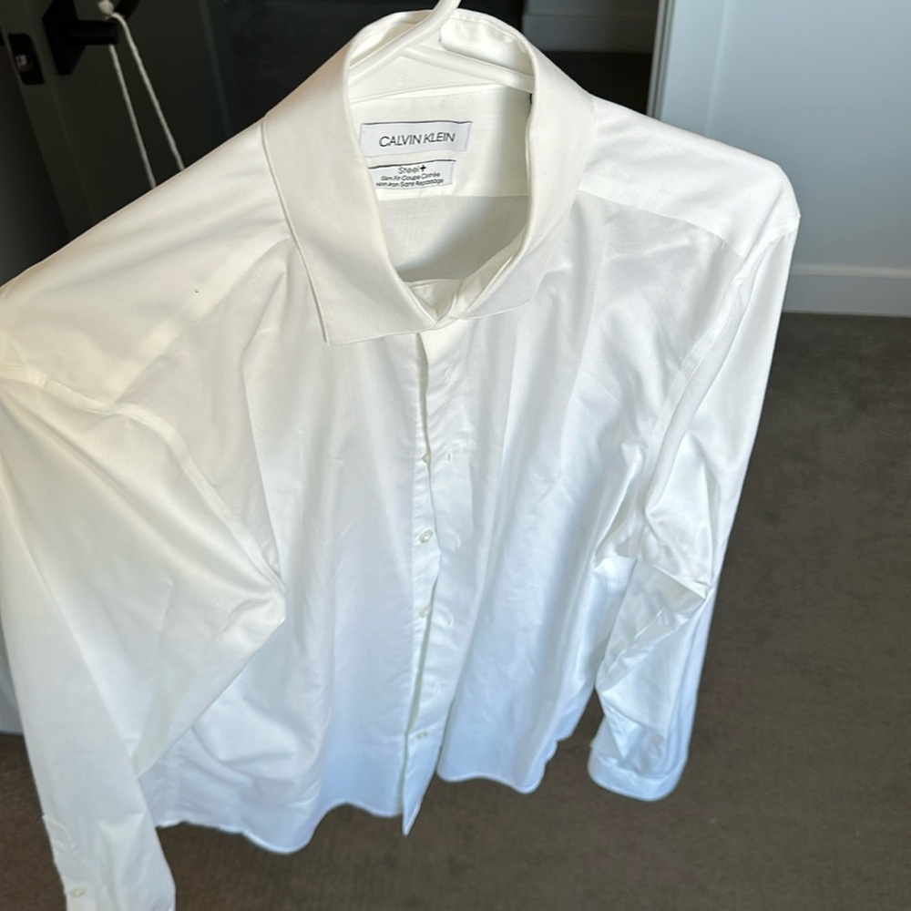 Calvin Klein Dressing shirt